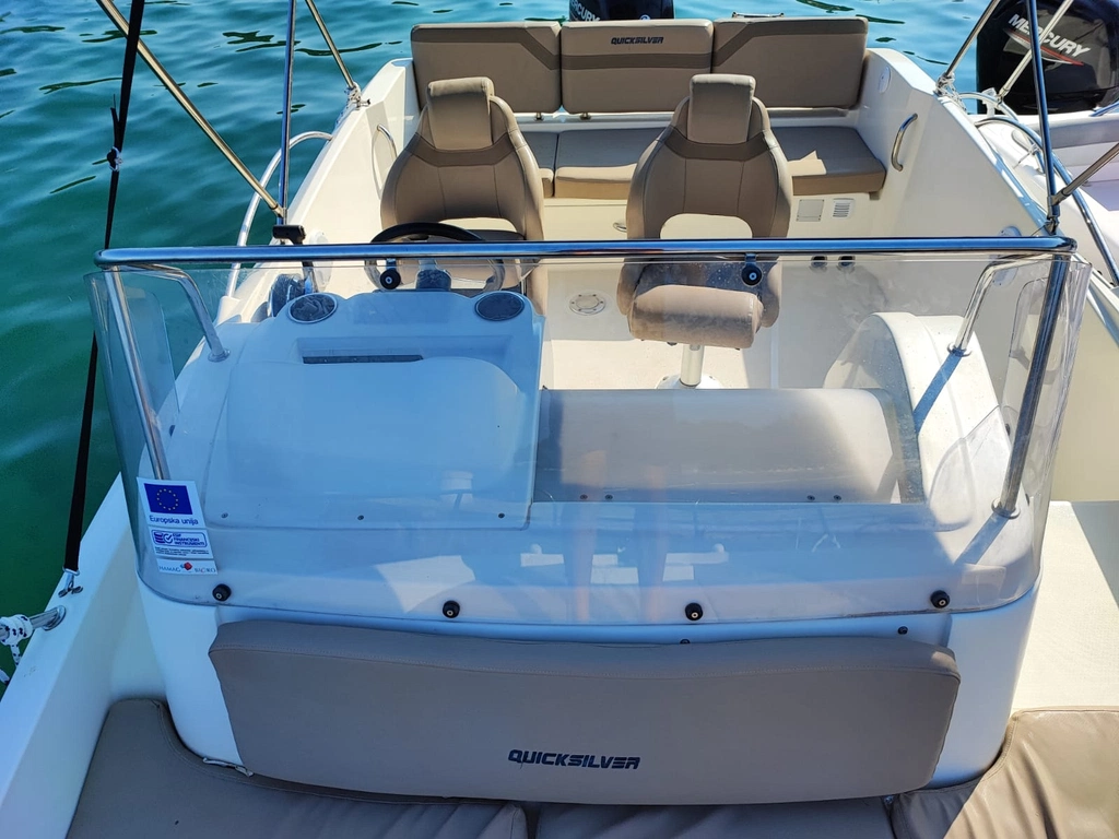 Quicksilver 675 activ 150HP - picture 3